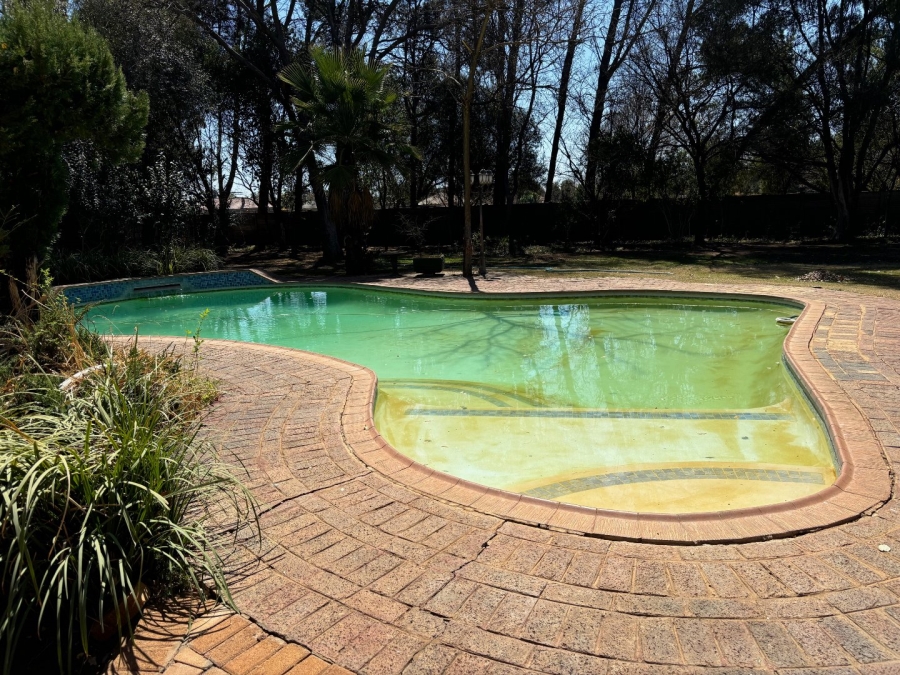 4 Bedroom Property for Sale in Wilkoppies North West